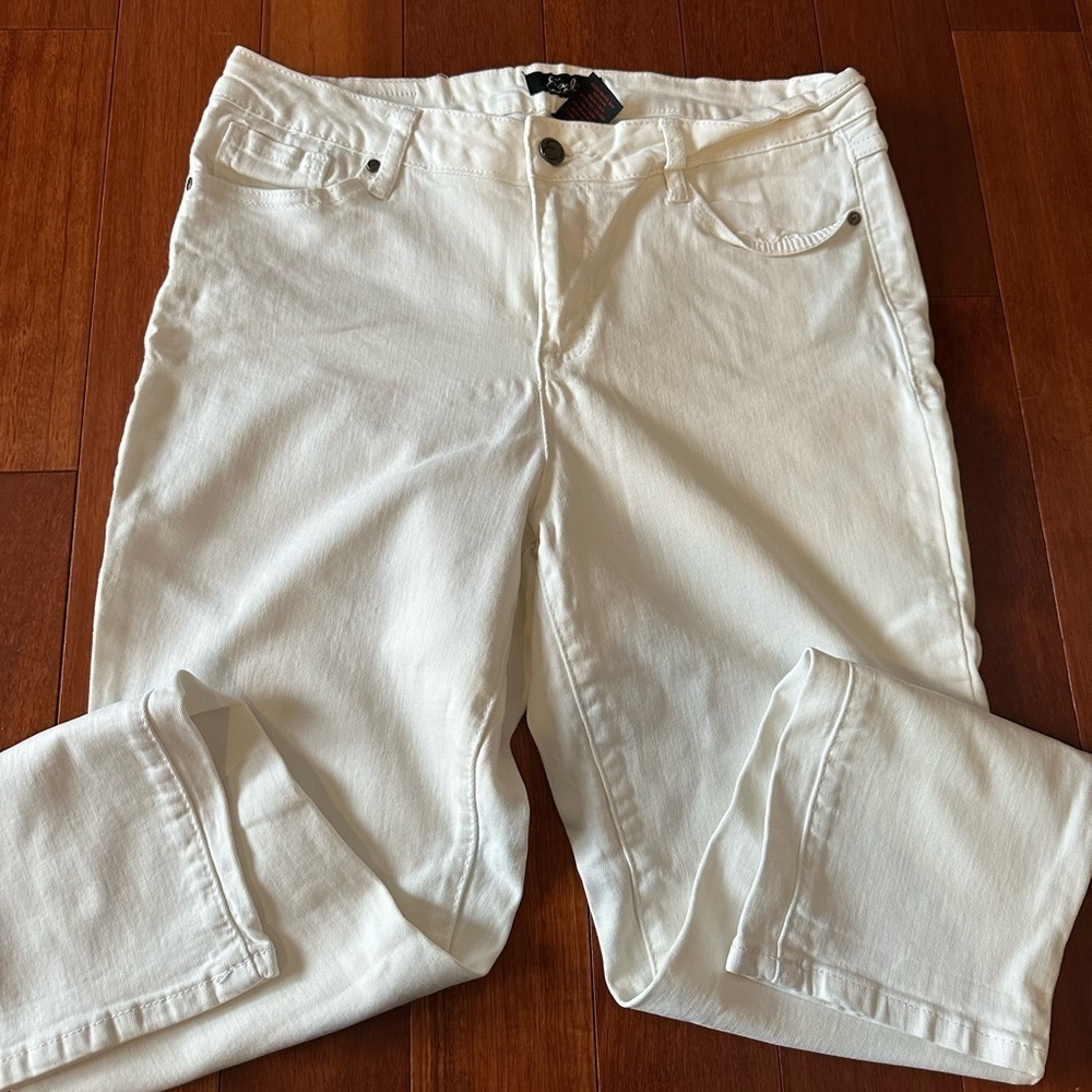 Earl Women's White Jeans size 14